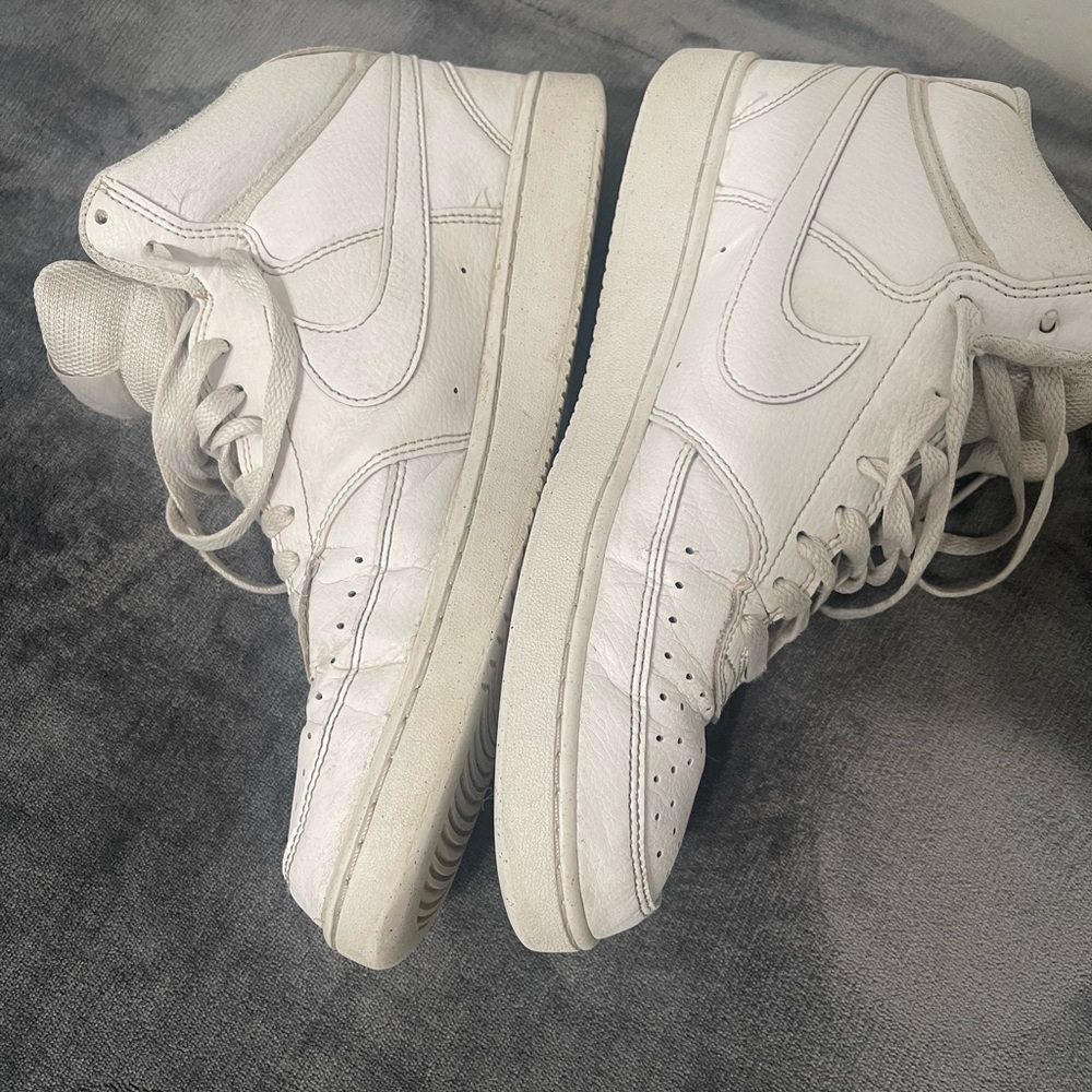 Nike High-Top Sneakers - White - Picture 2 of 3